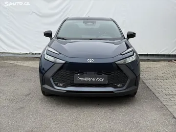 Car image 3