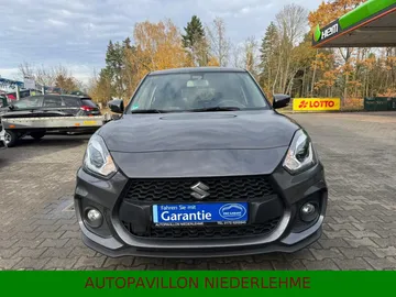 Car image 3