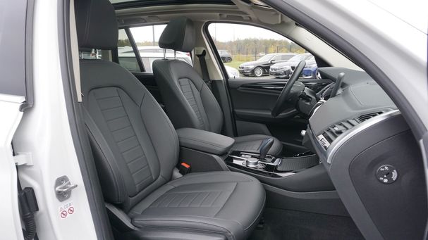 BMW iX3 210 kW image number 30