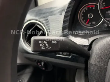 Car image 35