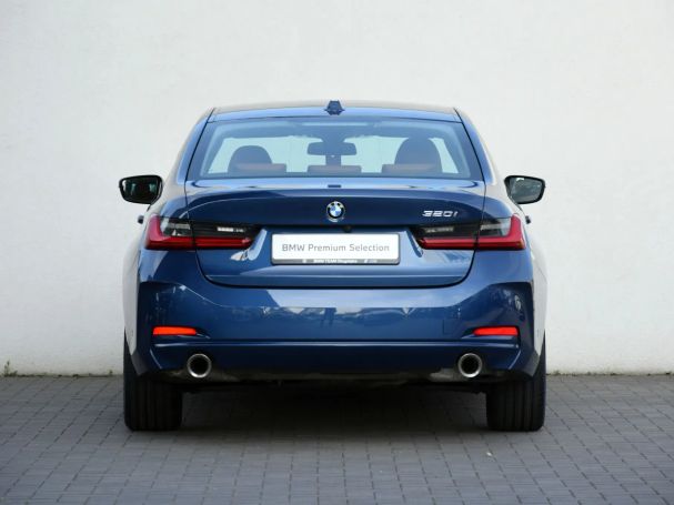 BMW 320i 135 kW image number 5