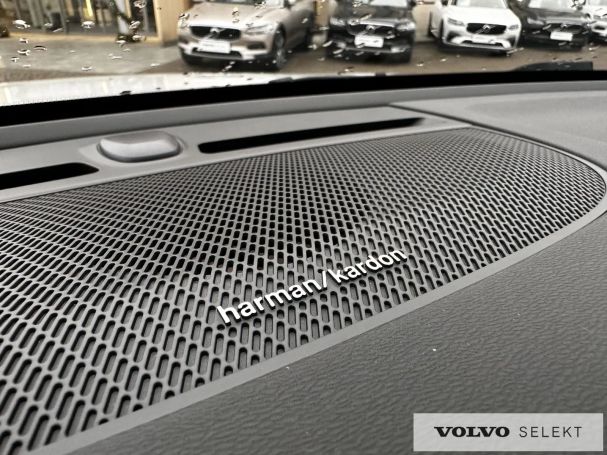 Volvo XC40 170 kW image number 22