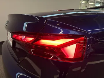 Car image 27