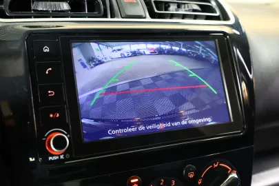 Car image 29