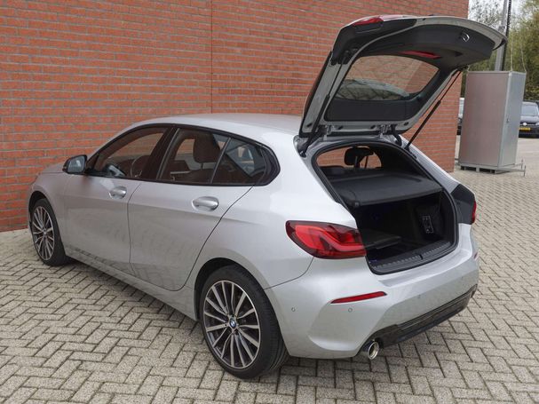 BMW 118i 103 kW image number 9