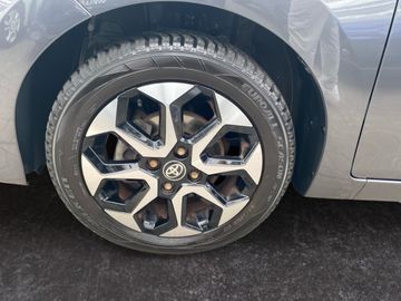 Car image 21