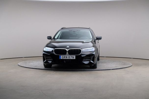 BMW 530 Touring 216 kW image number 2