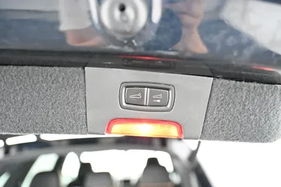 Car image 42