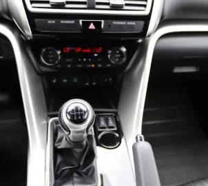Car image 31
