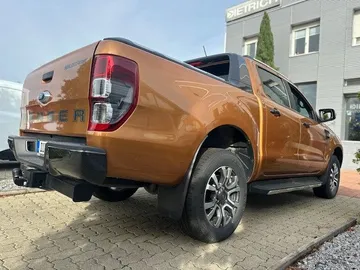 Car image 34