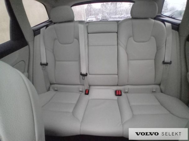 Volvo XC60 AWD 184 kW image number 35