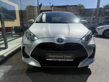 Car image 2