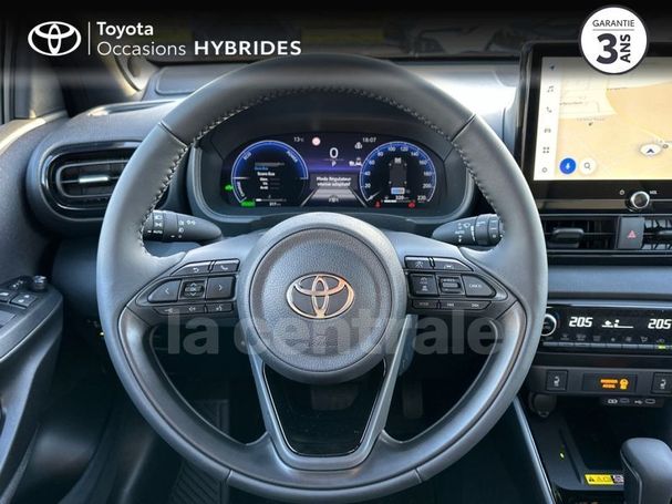 Toyota Yaris Hybrid 85 kW image number 23