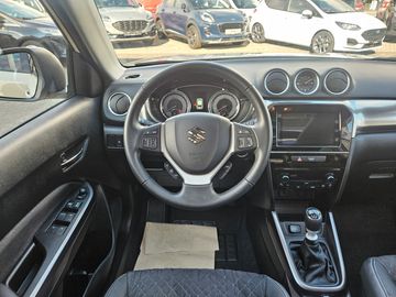 Car image 10