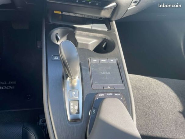 Lexus UX 300e 151 kW image number 15