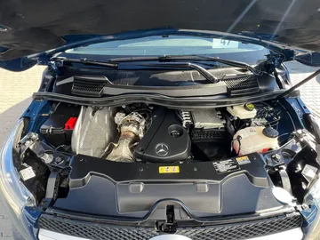 Car image 35