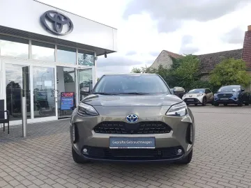 Car image 3