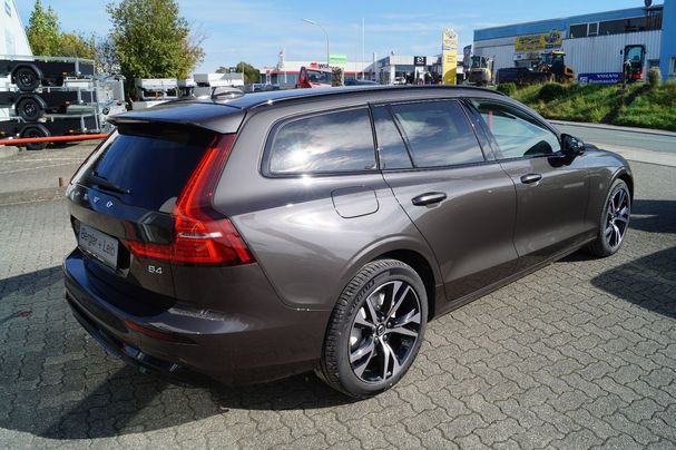 Volvo V60 B4 Plus 145 kW image number 3