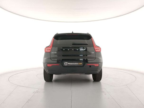 Volvo XC40 T2 Core Geartronic Momentum 95 kW image number 4