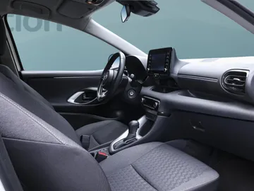 Car image 5