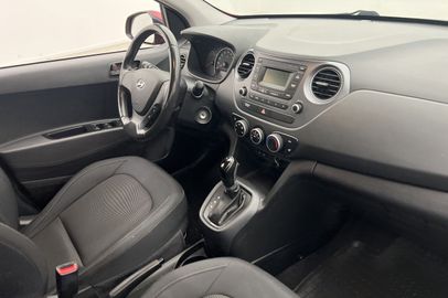 Car image 22