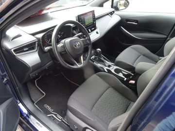 Car image 11