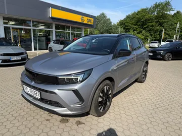 Car image 24