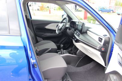 Car image 6