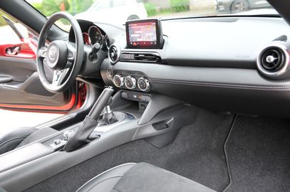 Car image 33