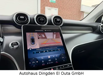 Car image 32