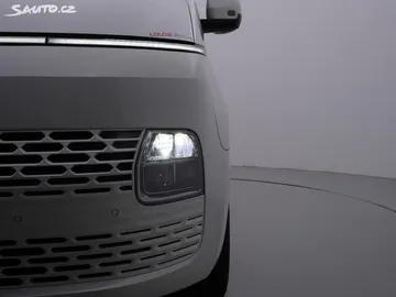 Car image 35