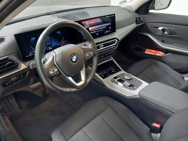 BMW 320d Touring xDrive 140 kW image number 3