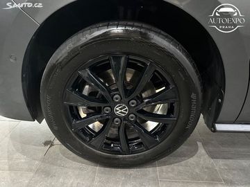 Car image 37