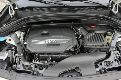 Car image 33