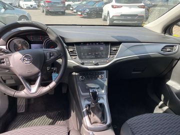 Car image 12