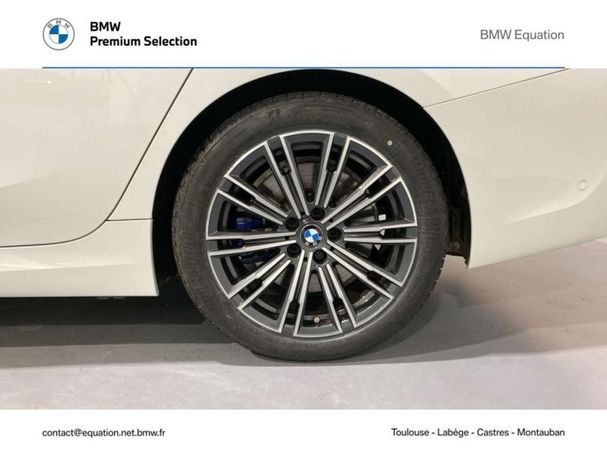 BMW 330 Touring M Sport 137 kW image number 18