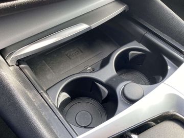 Car image 38