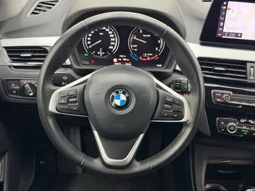 Car image 49