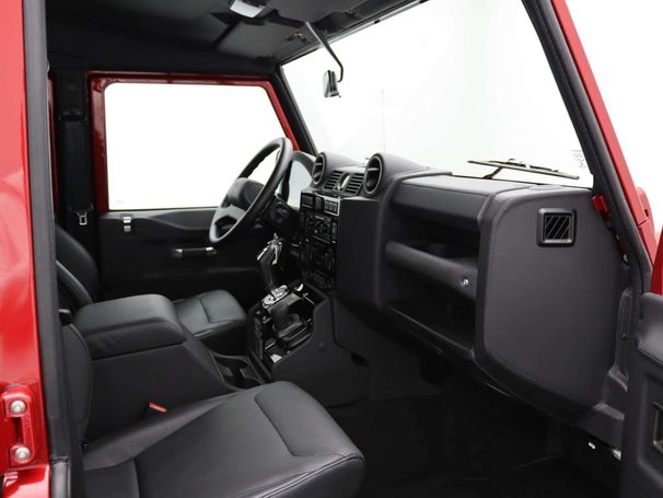 Land Rover Defender 291 kW image number 28