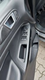 Car image 38