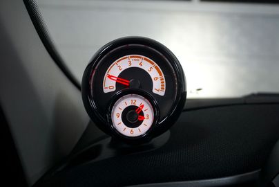 Car image 33