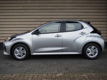 Car image 5