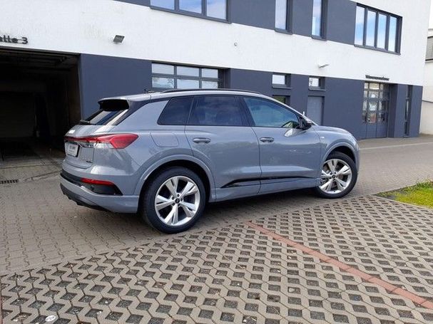 Audi Q4 45 quattro e-tron S-line 210 kW image number 18