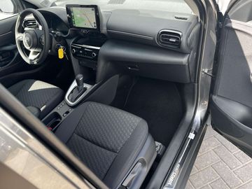 Car image 32