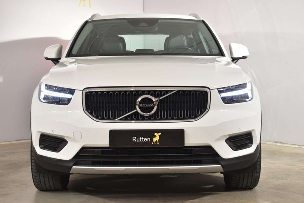 Volvo XC40 T3 Momentum 115 kW image number 3