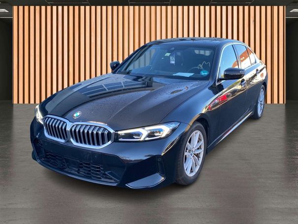 BMW 330i 180 kW image number 1