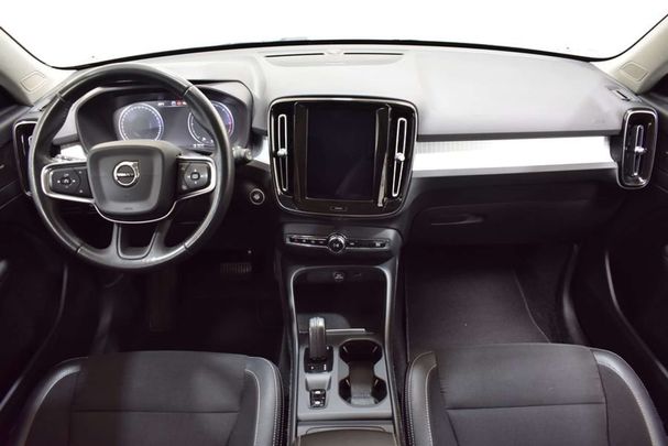 Volvo XC40 D3 Geartronic Momentum 110 kW image number 27