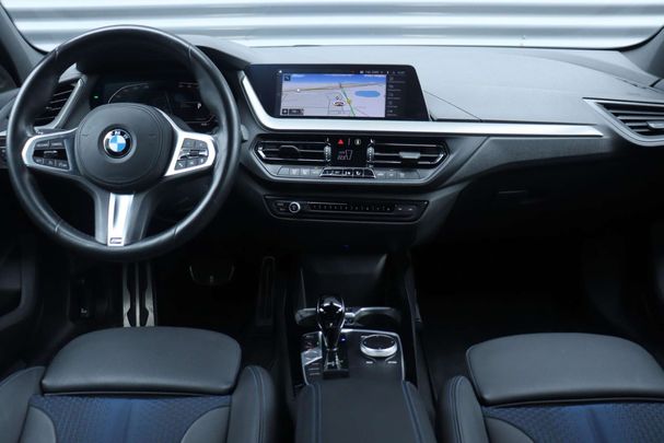 BMW 118i 100 kW image number 11