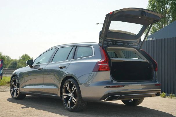 Volvo V60 D4 Inscription 140 kW image number 3