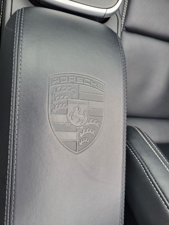 Porsche 992 Carrera 4 Cabrio 283 kW image number 22